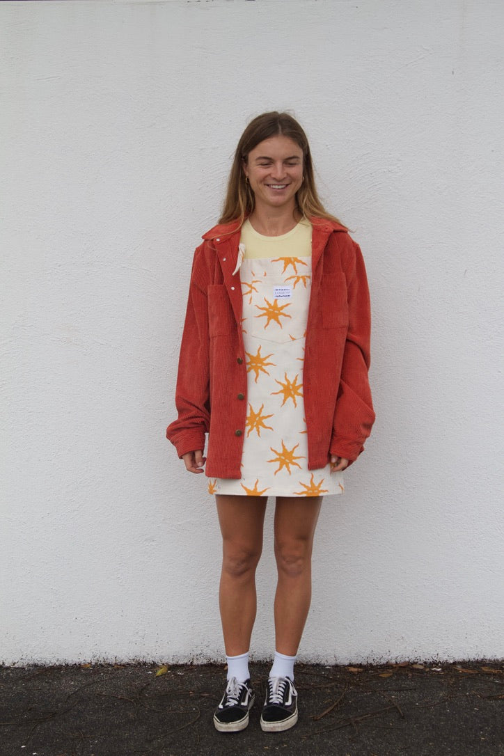 Vestido con peto 'Sol en la diversión'