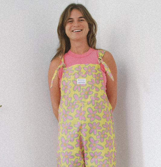 Peto corto 'Oopsie Daisies amarillo' 