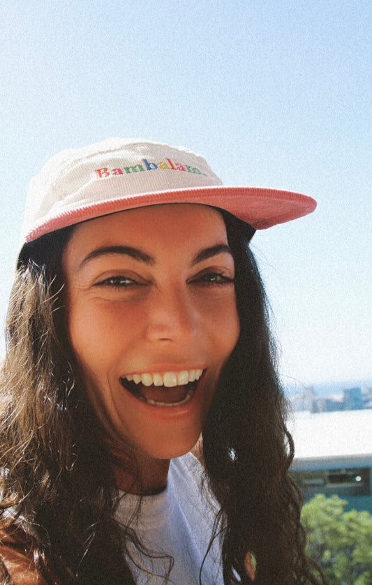 Gorra Rainbow Bambalam de 5 paneles, pana rosa