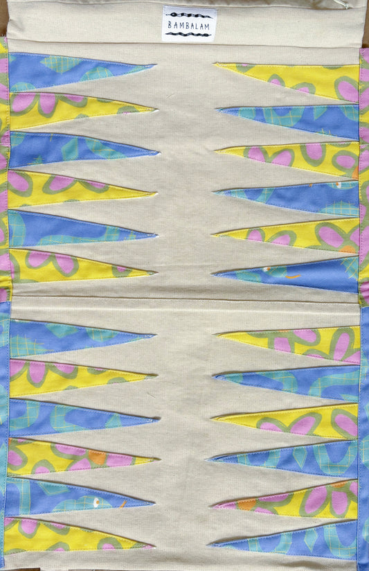 'Oopsie daisies yellow x  Shake & Snake' Backgammon