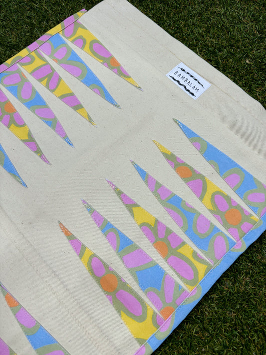 'Oopsie daisies x Oopsie daisies' Backgammon