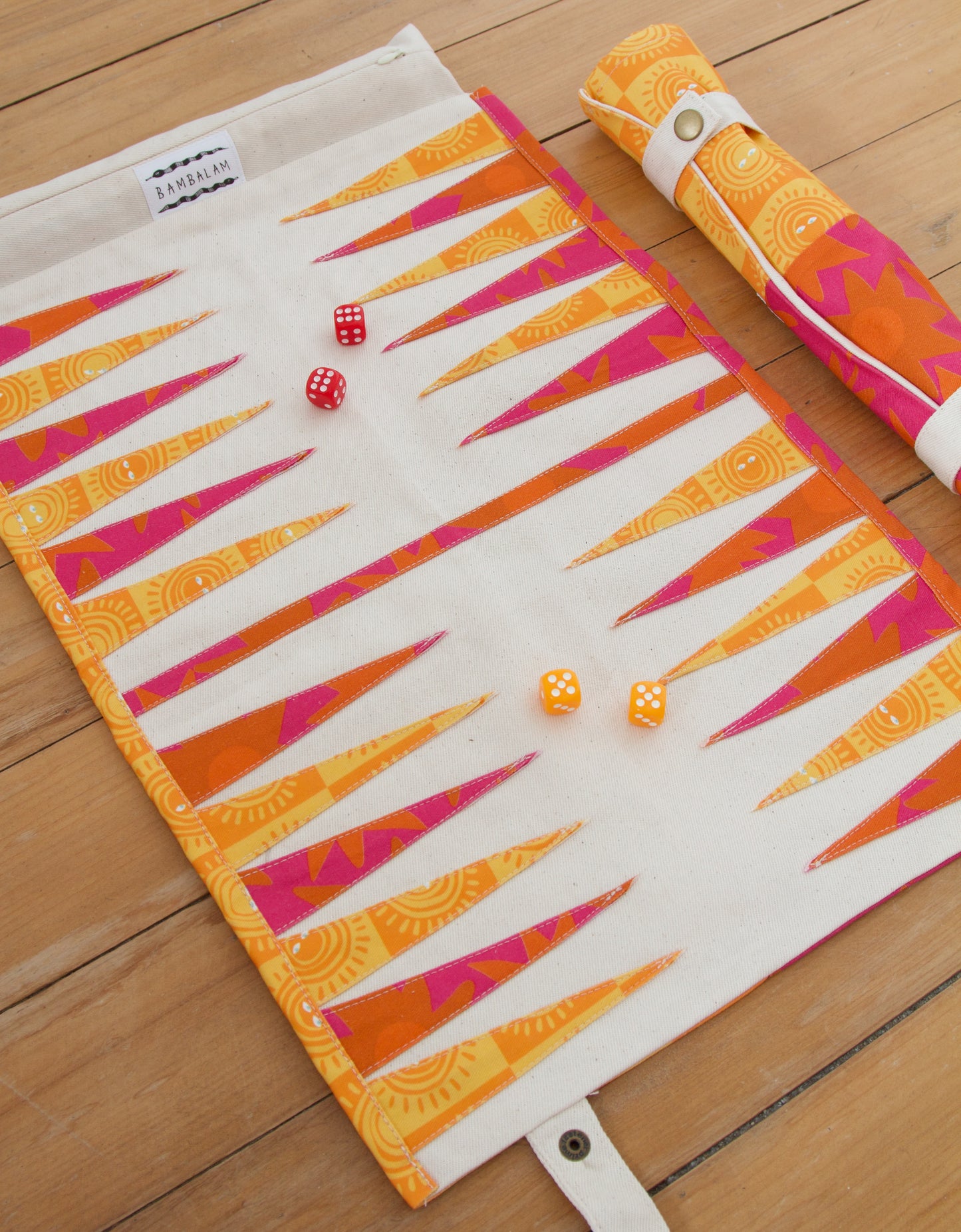 ‘Suspicous Suns’ x ‘Viva la Vulva Backgammon